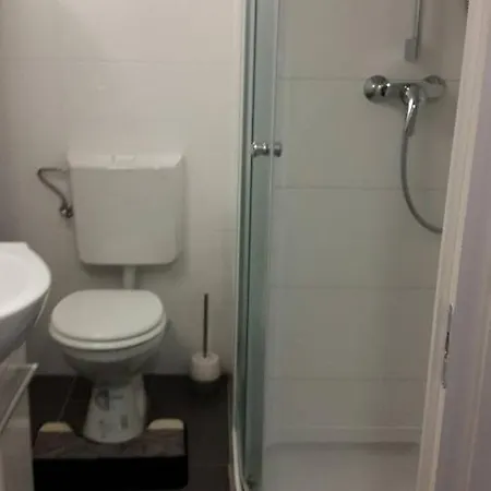 Sofi Apartman *